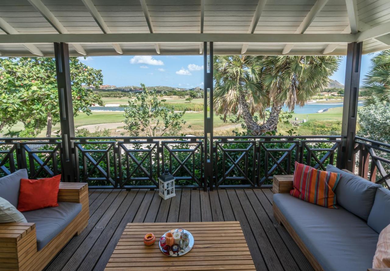Blue Bay Beach Villa At Pool And Golfcourse Eksteriør billede